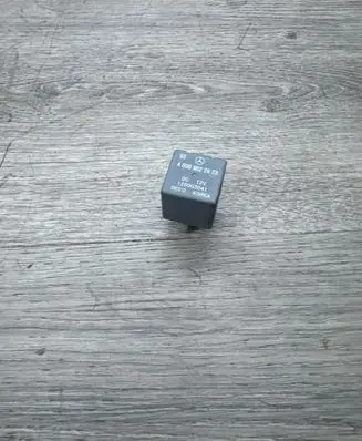 Mercedes-Benz C W205 Other relay A0009822923