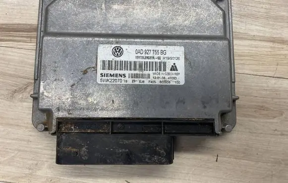 Volkswagen Touareg I Gearbox control unit/module 0AD927755BG 5WK22070