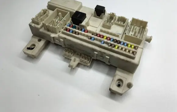 Volvo V50 Fuse module 31254317