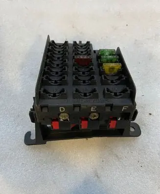 Mercedes-Benz C W203 Fuse box set 897079000