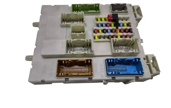 Ford Kuga II Fuse module DV6T14A073FH A12716127 7600000