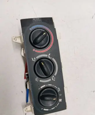 Renault Megane I Climate control unit 657747F