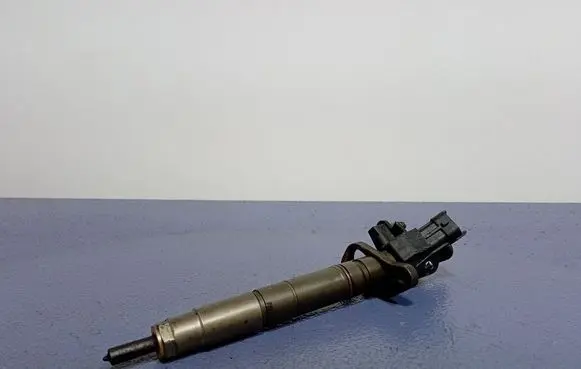 Jaguar XF X250 Fuel injector 9X2Q9K546DB