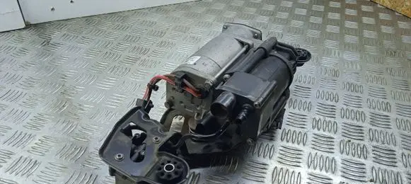 BMW X6 F16 Air suspension compressor/pump 26071611