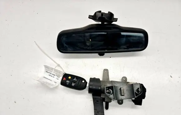 Volvo V70 Engine ECU kit and lock set 30657507D 436515590500 04W386T1