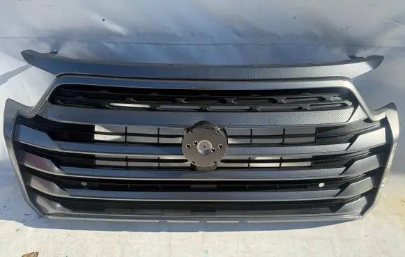 SsangYong Rexton Front grill K79462-38030 K7946238030 K79461-38030