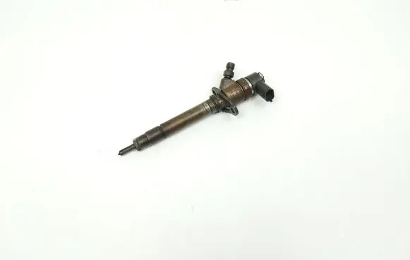 Fuel injector
