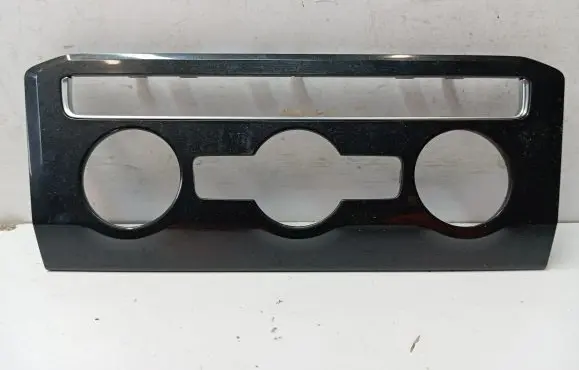 Volkswagen Tiguan Allspace Climate control/heater control trim 5NM820073A