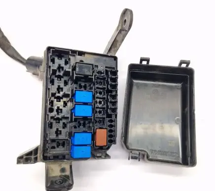 Subaru Outback (BT) Fuse box set FB204101B FB204000B