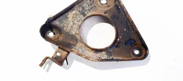 Nissan Primera Bracket in trunk/boot