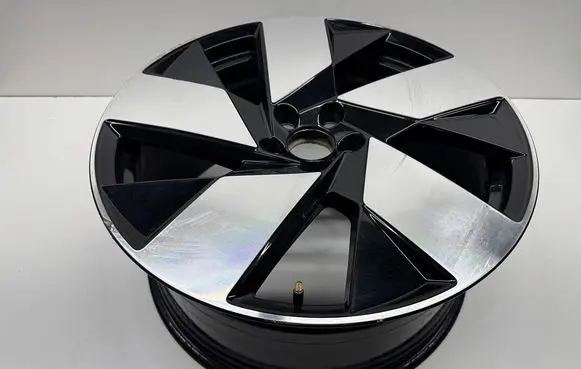 Volvo XC40 R16 alloy rim 32143630