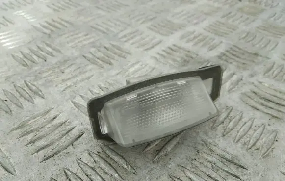Mitsubishi Outlander Number plate light 1141283