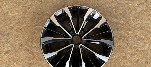 R18 alloy rim
