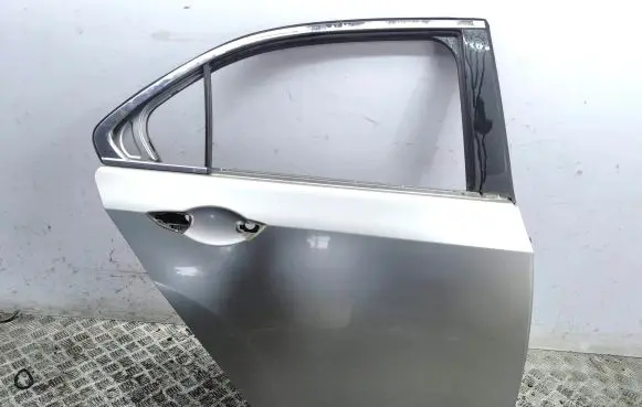Honda Accord Front door