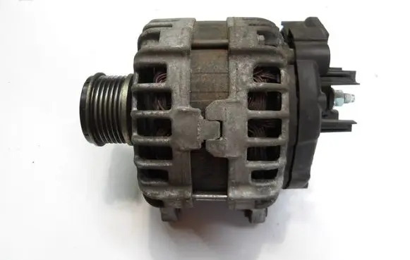 Nissan Qashqai Generator/alternator 231004EA0A F000BL0825