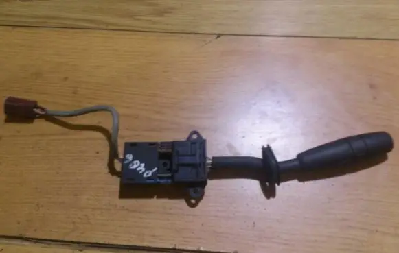 Multifunctional control switch/knob