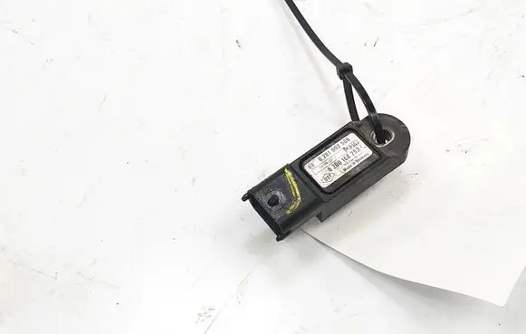 Renault Megane II Air pressure sensor 8200168253