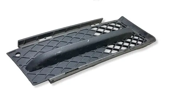 BMW 3 E90 E91 Front bumper lower grill 7154552