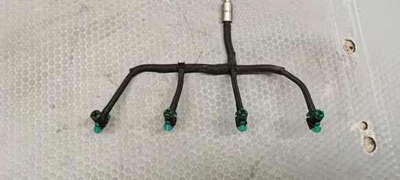 Fuel return line/hose