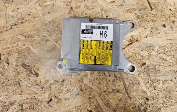 Toyota Auris 150 Airbag control unit/module 8917012A60