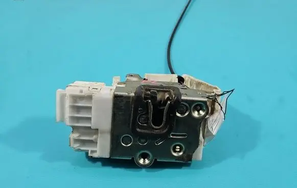 Mercedes-Benz ML W164 Front door lock 1697202535 IMPRK1564175