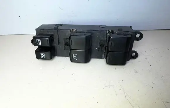 Subaru Legacy Electric window control switch 157525 A03157525 A03