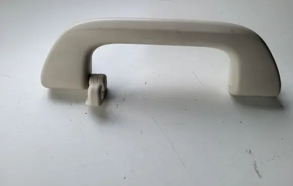 Honda CR-V Rear interior roof grab handle