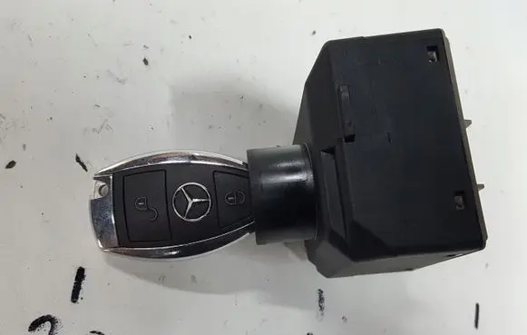 Mercedes-Benz B W246 W242 Ignition lock A2469057901