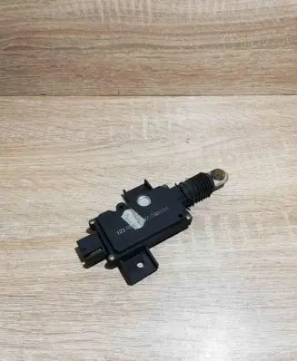 Chrysler Voyager Central locking motor 04717489AA