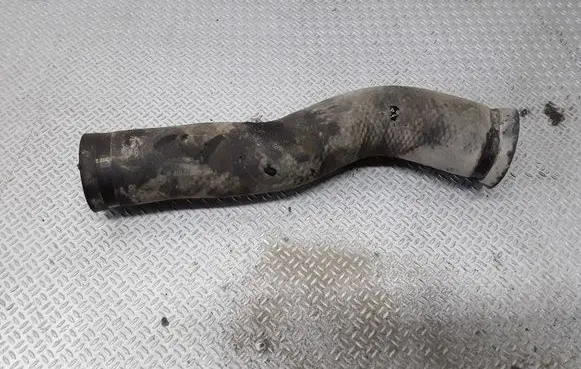 Toyota Avensis T220 Intercooler hose/pipe