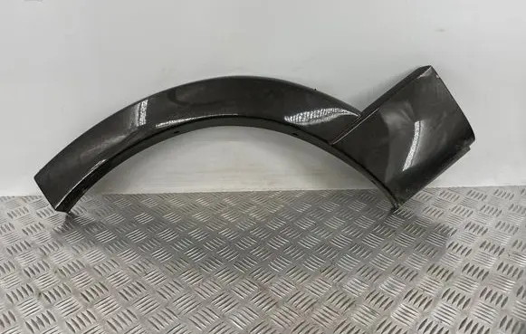 Ford Explorer Rear arch trim 6L2478291C2