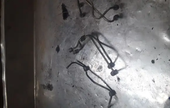 Volvo S60 Fuel line pipe