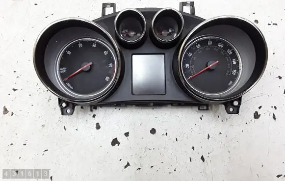 Opel Mokka Speedometer (instrument cluster) 95386879