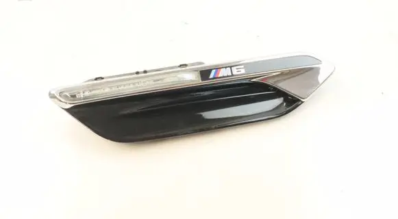 BMW M6 Front fender indicator light 8050520 51138050520 15051903