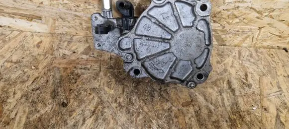 Land Rover Evoque I Vacuum pump D171B1C1 1B1202A