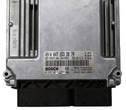 Mercedes-Benz Sprinter W901 W902 W903 W904 Engine control unit/module A6471532879
