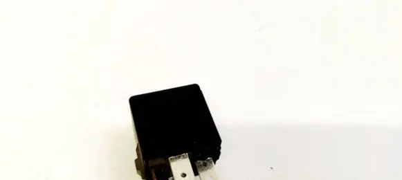 Volvo S40, V40 Other relay MB953381 V23134B52X240