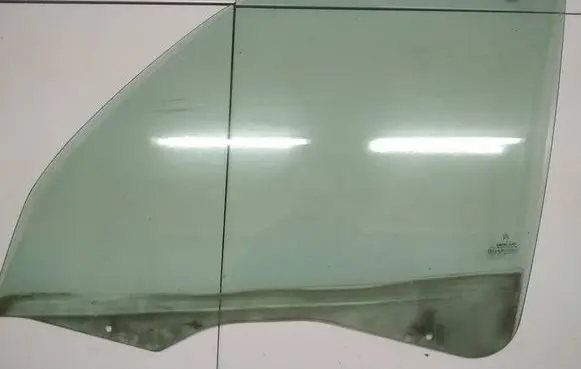 Citroen Xsara Picasso Front door window glass four-door AS2