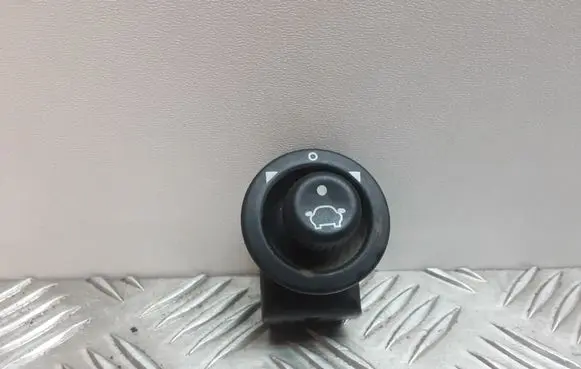 Ford Focus Wing mirror switch 93BG17B676BB