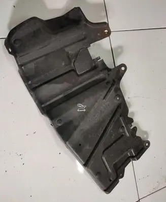 Volvo S40, V40 Engine splash shield/under tray 30889652