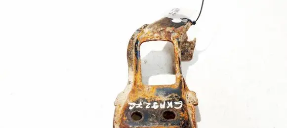 Subaru Legacy Bracket in trunk/boot 