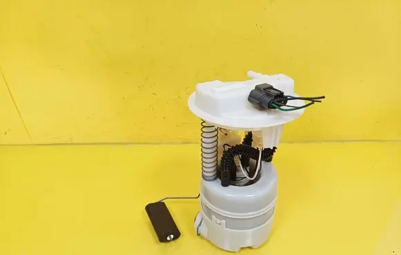 Nissan Note (E11) In-tank fuel pump 