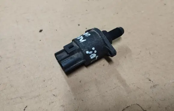 Chrysler Neon II Idle control valve (regulator) 04861000AD