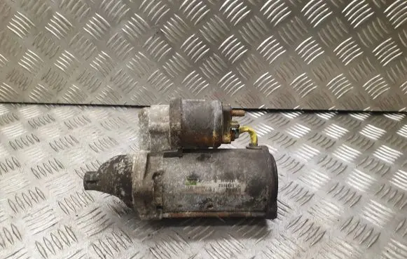Opel Corsa D Starter motor 55564491