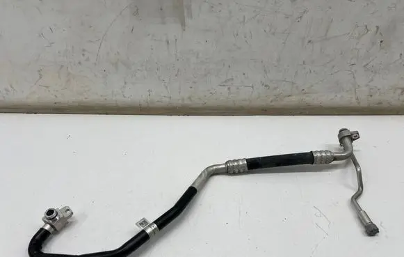 Audi A4 S4 B9 Air conditioning (A/C) pipe/hose 8W2816740