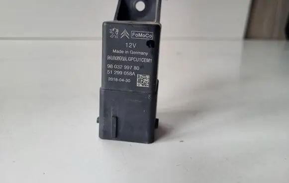 Opel Grandland X Other relay 9803299780