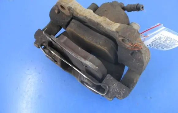 Opel Zafira A Front brake caliper