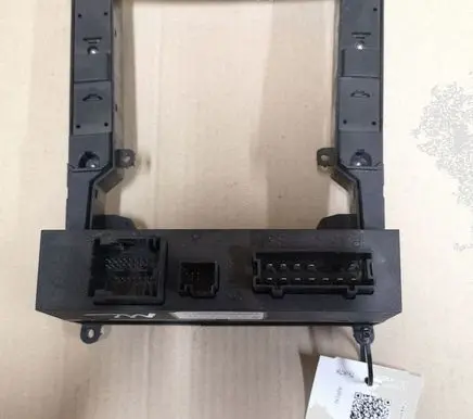 Mercedes-Benz ML W163 Electric window control switch A1638205010