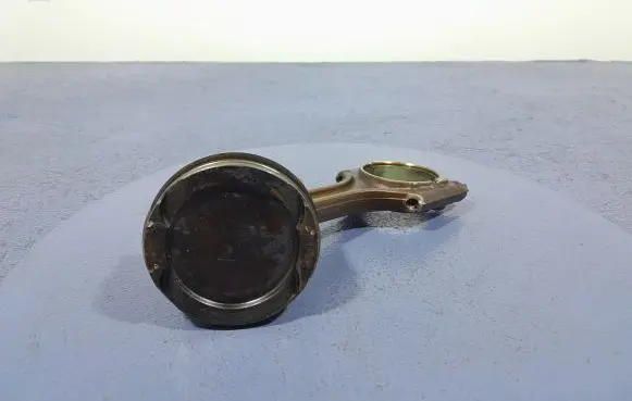 Volvo XC90 Piston 