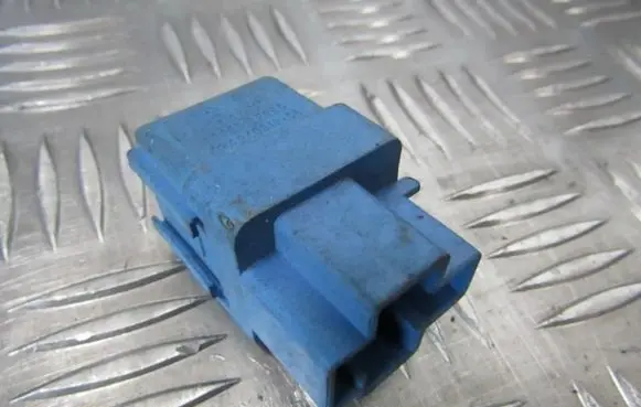 Nissan Primera Other relay 252309f900 4ra40010-65